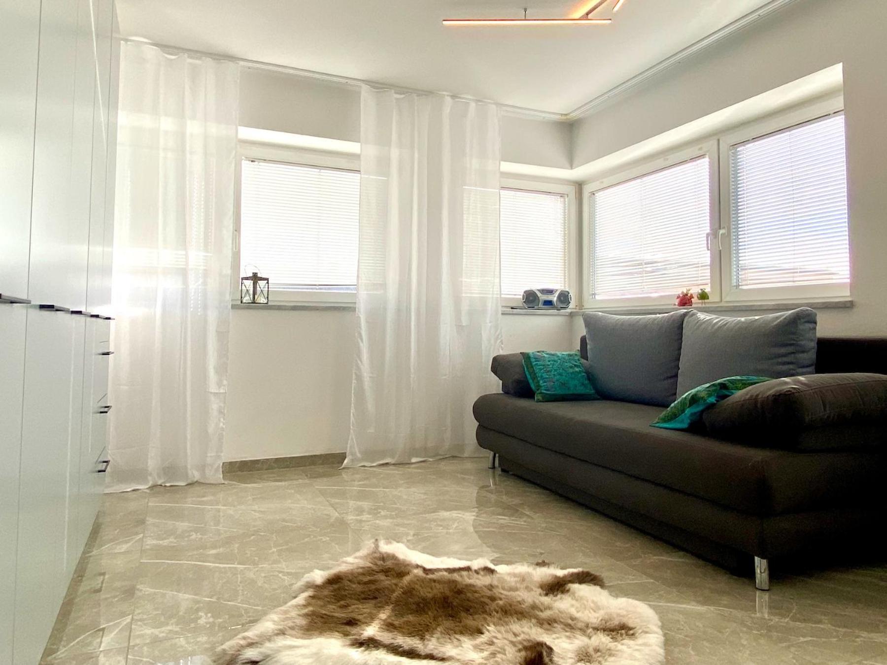 Ferienwohnung Riva - Wohlfuehloase In Ruhiger Lage Линдау Экстерьер фото